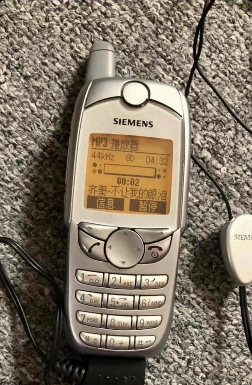 往事并不如煙——盤點20年前的15款經典手機,刀鋒戰士真漂亮