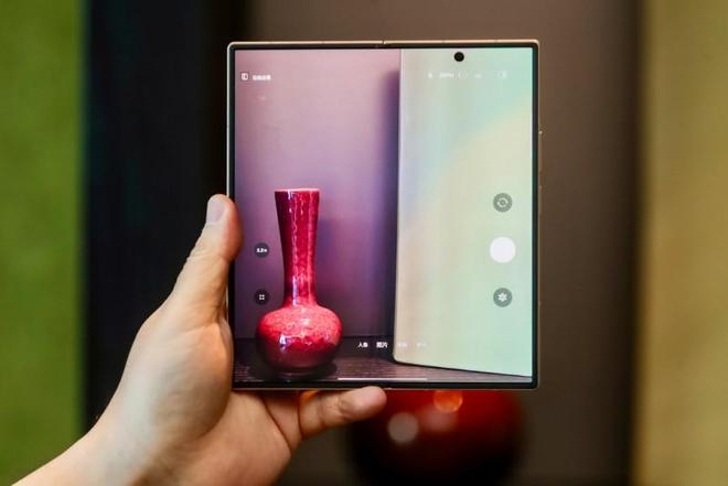 承東方雅韻 見科技風華 心系天下三星W26禮遇雙十一